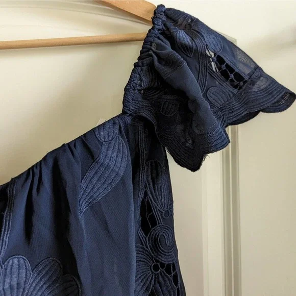 Revolve Lovers + Friends Life's a Beach Navy Blue Off Shoulder Top Womens Size M - Picture 5 of 10